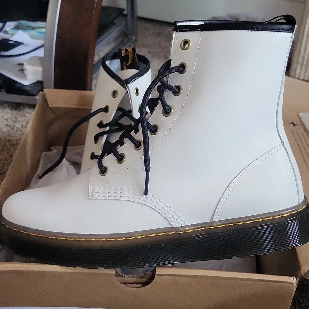 Dr.Martens Zavala - Picture 2 of 5